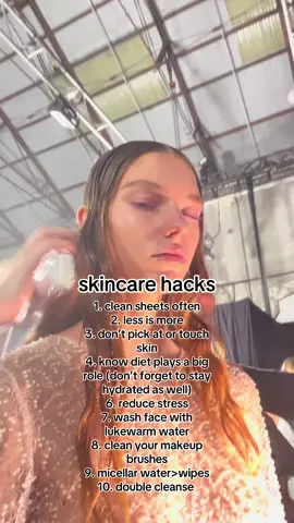 some hacks ive learned. follow for more!!! ❤️❤️ #model #skincare #healthylifestyle #dailyhabits #hacks #routine #clearskin #noacne #manifest #wellness 