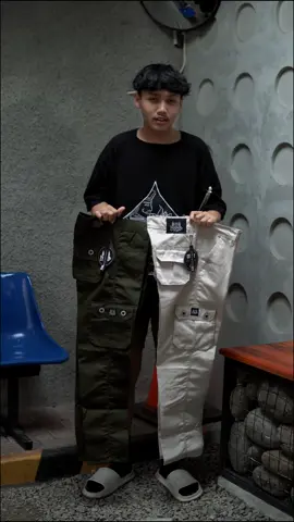 2 warna best seller celana cargo panjang nih guys            #Promoguncang1212 #megaguncang1212 #pionnercloth 