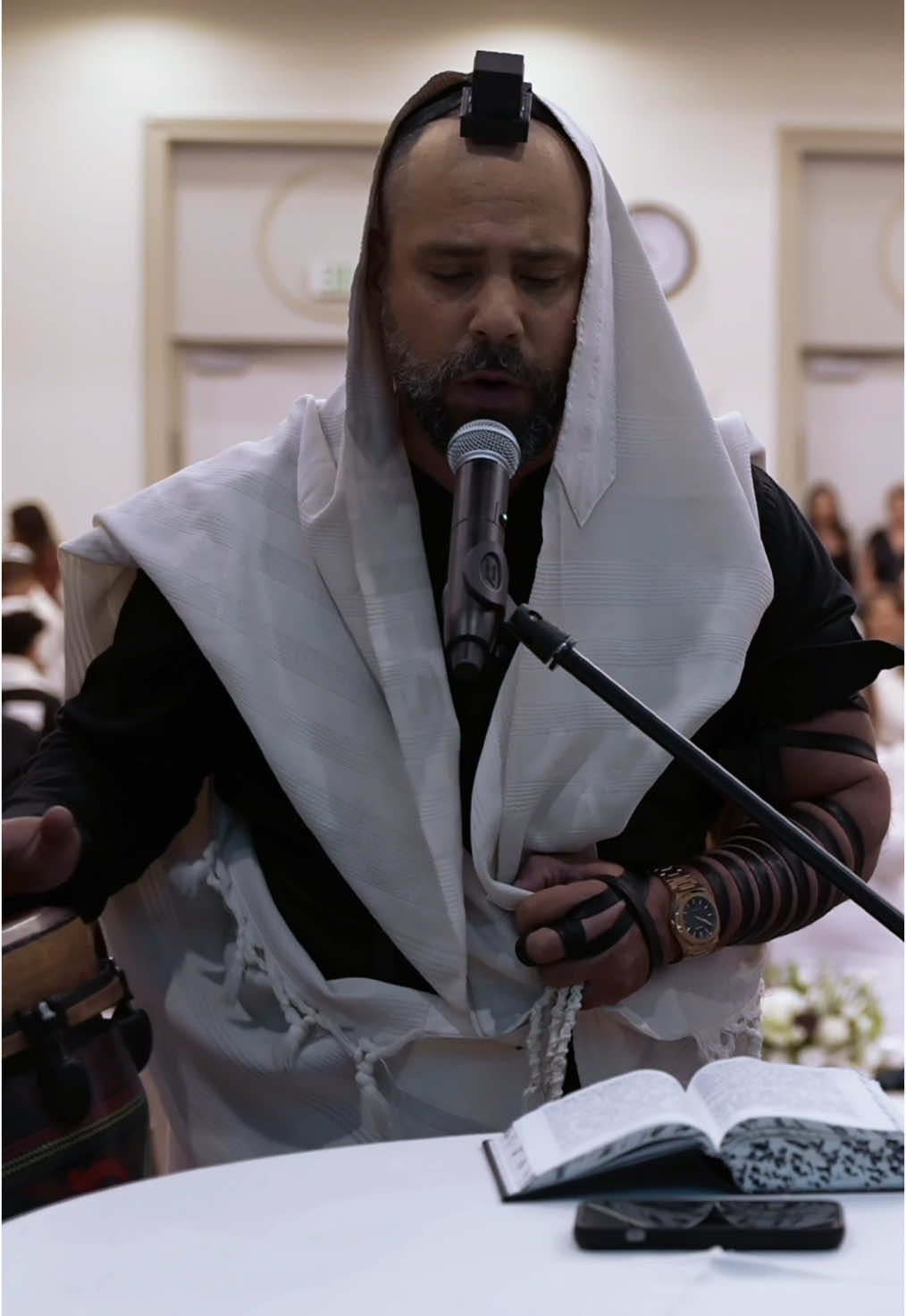 ✨ For 9 years, I’ve been living my dream - bringing the magic of Jerusalem to bar mitzvah celebrations across the USA! 🇮🇱🇺🇸 Guiding our next generation through this meaningful moment, where the ancient melody of Torah reading blends with our live music. The privilege of passing on tradition, in the way I absorbed it in the alleyways of Jerusalem, fills me with joy every single time! ✡️🎵 Each bar mitzvah is a world of its own, and every child is a unique story. Thank you for trusting me to be part of these touching moments! 🙏💫 ✨ כבר 9 שנים שאני חי את החלום - מביא את הקסם של ירושלים לחגיגות בר המצווה בארה”ב! 🇮🇱🇺🇸 מלווה את דור העתיד שלנו ברגע המשמעותי הזה, כשהניגון העתיק של הקריאה בתורה משתלב עם צלילי המוזיקה החיה שלנו. הזכות להעביר את המסורת הלאה, בדרך שספגתי בסמטאות ירושלים, ממלאת אותי באושר בכל פעם מחדש! ✡️🎵  Booking -917-215-5153🇺🇸 #BarMitzvahCeremony #JewishLife #TorahReading #JerusalemTradition   #USAJews  #YourBarMitzvahMoment #HolylandStyle #JewishPrayer #Simcha #BarMitzvah #DiasporaJudaism #Chazzanut #JewishTradition #TorahReading #Jerusalem #AmericanJudaism #JewishMusic  #BarMitzvahCeremony    #LAJewish  #BneiMitzvah  #Chazzan #JewishPrayer #שמחות #ברמצווה #יהדותהתפוצות #חזנות #מסורתיהודית #קריאתתורה #ירושלים #יהדותארהב #מוזיקהיהודית #תפילה​​​​​​​​​​​​​​​​
