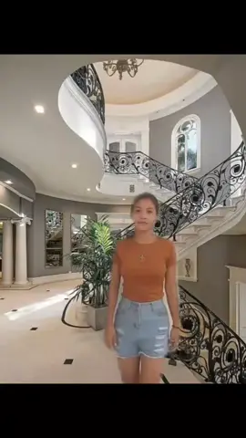Pa green screen ng mansion house kasi di afford sa real life🤗#greenscreenmansionhouse #fypシ゚ 