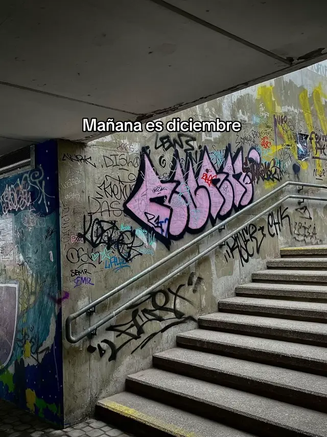 #cro #mdb #barderos #parati #musica #diciembre #trapargentino #fyp #mdbcrew #cenfe #lucas #argentina #trap #crochet #crocraxker #fpy #tomas 