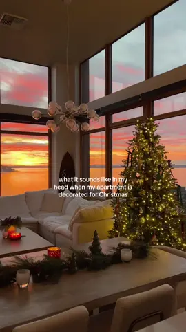 tonight’s sunset was unreeeal #loftapartment #apartment #seattle #seattleapartment #christmashomedecor #xmascountdown 