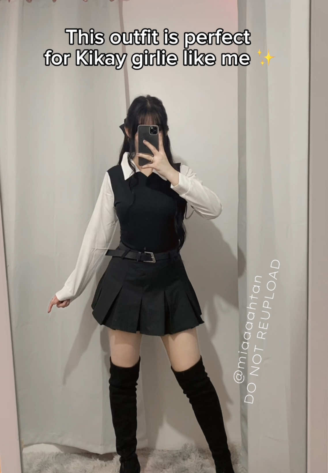 ₱204 Korean Top? 🖤✨ #top #skirt #y2koutfit #y2kfashion #y2k #cuteoutfit #koreantop #pleatedskirt #skort #boots #outfit #OOTD #partyoutfit #dateoutfit #christmasparty #christmaspartyoutfit #fyp #foryou #foryoupage #longsleevetop #traveloutfit #blackoutfit #skirt 