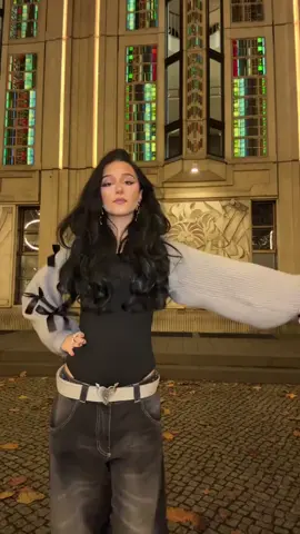 bestiess 😘🫶🏻 @alinaa.brss #chiara #dance #friendshipgoals #crewnique #foryou #zxycba #rpchiara #roleplay 