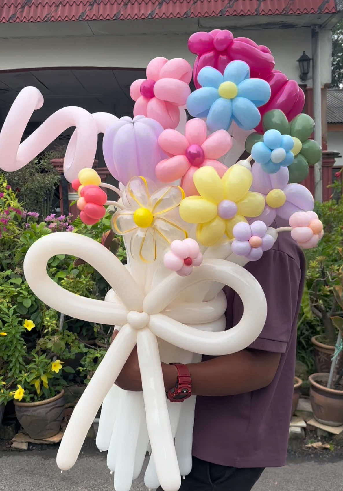 Colorful balloon #flowerballoonbouquet #suprisemelakamurah #flowerballoonmelaka #balloonflower #flowerbouquetmelaka #fyp #flowermarketmelaka #convocationmelaka 
