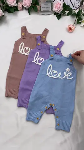 Ah, ah, ah, ah, it's so cute. This baby suspender pants#🔥🔥🔥 #viralvedio #tiktokshopblackfriday #fyp 