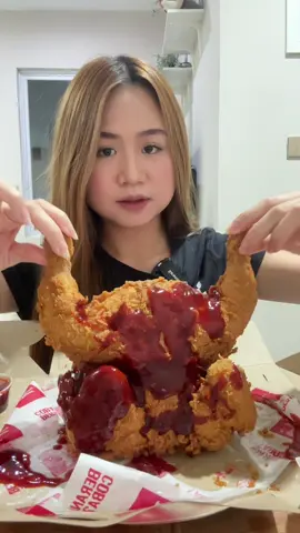 Replying to @naxxwaalie awal bulan ricis 1 ekor duluu #GakDinginTetepSeger #tiktokfood #mukbang #mukbangeatingshow #ayamricheese #richeesefactory #ayamricheesesatuekor 