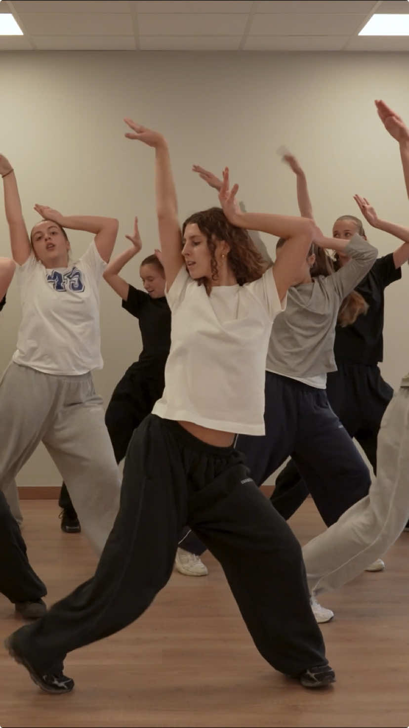 Bunx Pon It 🔥🥵 DC: @margot_de_cock #dance #raggajam #dancehall #belgium #teaching #fusion #fyp #foryoupagе 