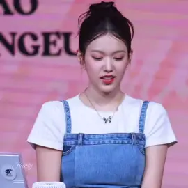 fansign today #izna #jiyoon #kpop #fyp #foryoupage 