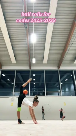 все перекаты на 0,3😚#fypシ゚viral #viral #fypシ #recommendations #врекомендации #rhythmicgymnastics #rythmicgymnastics #gymnast #sport #flexibility 