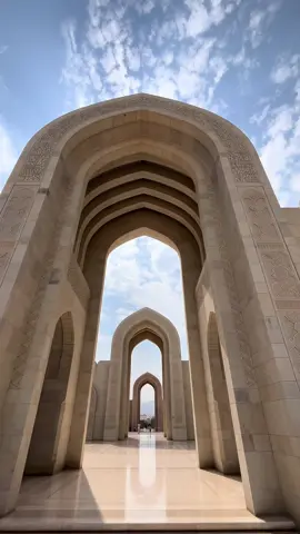 #creatorsearchinsights #oman#travel#besttravel#arabic#arabicsong#mascat#mosque#mosquee#beautifull#view#aesthetics #pourtoiiiiiiiiiiiiiiiii#oman🇴🇲#omantiktok#CapCut 