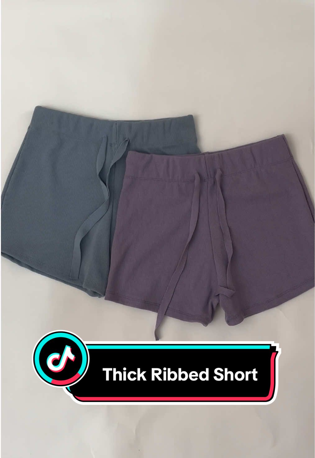 Soupeeer ganda ng short na nabili ko miiih! Mas makapal pa sa muka ko yung kapal niya. Legit na thick! Eh ano pa ba ginagawa? Edi icheck out mo na din!  #product #tiktokshop #tiktokshopfinds #newproduct #tiktokmademebuy #tiktokshopshopping #fypシ゚ #fyp #smallbusinesstiktok #shoptiktokstore #shorts 