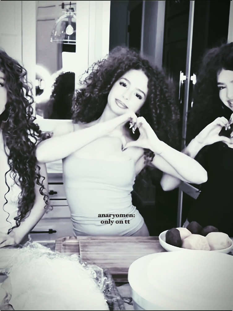 #SUNDAYKALOGERAS + #ELIANAKALOGERAS || old colouring or new colouring??  [@sundaykalogeras @Eliana Kalogeras] #kalogerassisters #kalogeras #sundaykalogeras #sundaykalogerasedit #elianakalogeras #elianakalogerasedit #xyzabc #blowup #pourtoi #fyp #forypupage #recommendations #rec #fyppppppppppppp  @demitrakalogeras @Noah Risling @patrishakalogeras 