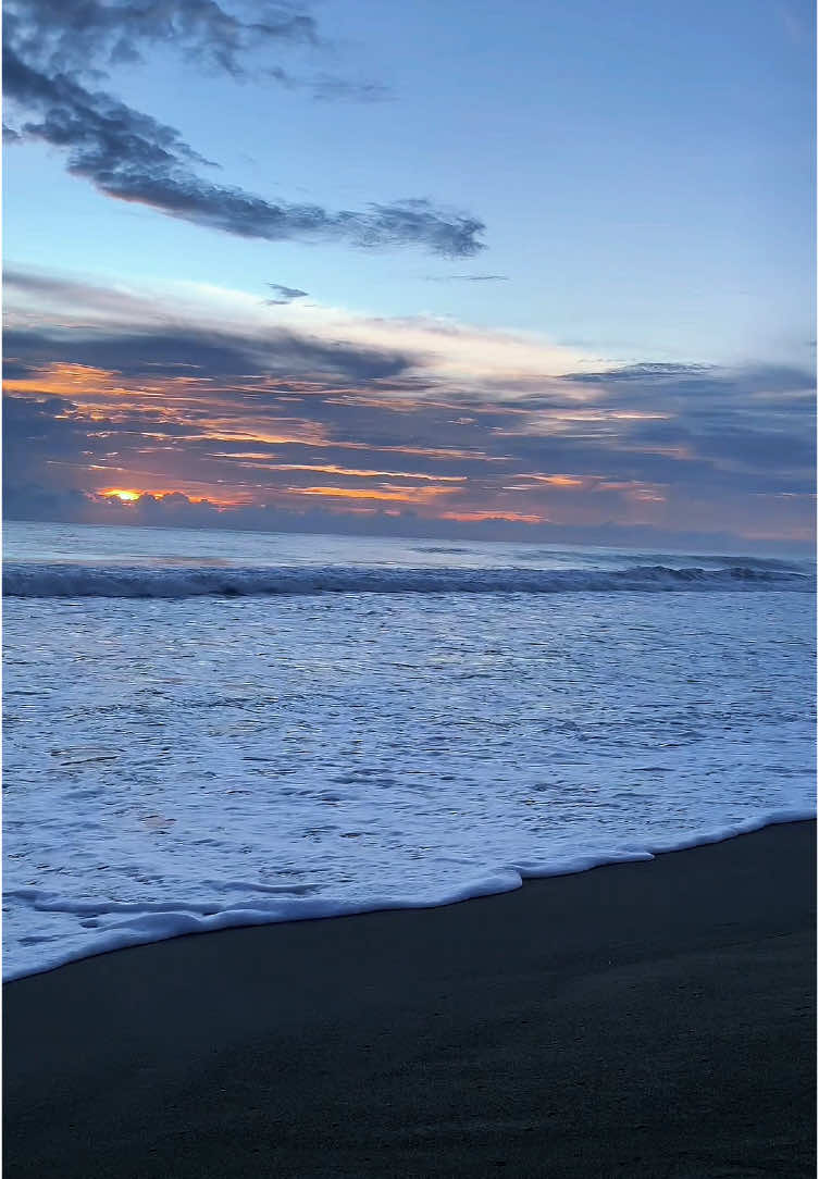 Kutitipkan rindu di angin malam #CapCut #slomo #fypシ #galaubrutal #fyplirik #fyp #coverlagu #trending #bucin #caksurep #surepman #@cak surep #sadstory #sad #kutitipkanrindu 