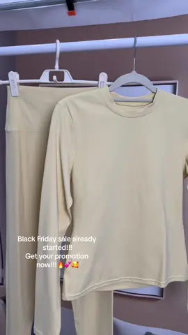 #gymstyle #gymwear #tracksuit #yogasuit #yogawear #2pcsset #leggings #fleecelined #fleecetracksuit #tiktokmademebuyit  #spotlight #tiktokshopblackfriday #tiktokcybermonday #blackfriday #relaxwithtimeoff #ncmryuanniversarysale 