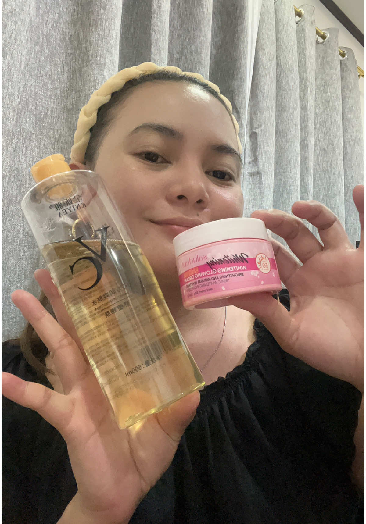 Replying to @Maxzin This is the cream po na pinapartner ko dito sa toner ko po. #toner #vc #vctoner #vitaminc #vitaminctoner #saludent #saludentcream #whiteningcream #sakura #sakuracream #whiteningglowingcream #spf50 #skincare #skincareroutine #skincaretips 