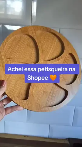 Petisqueira Redonda para frios  Siga para encher o seu carrinho. 😱 Quer o link? Comenta quero!   🔗 Outras formas de encontrar o link: ✅ Na bio (link azul) ✅ Nos Stories por 24hrs ✅ Nos Destaques #petisqueira #shopee #frio 