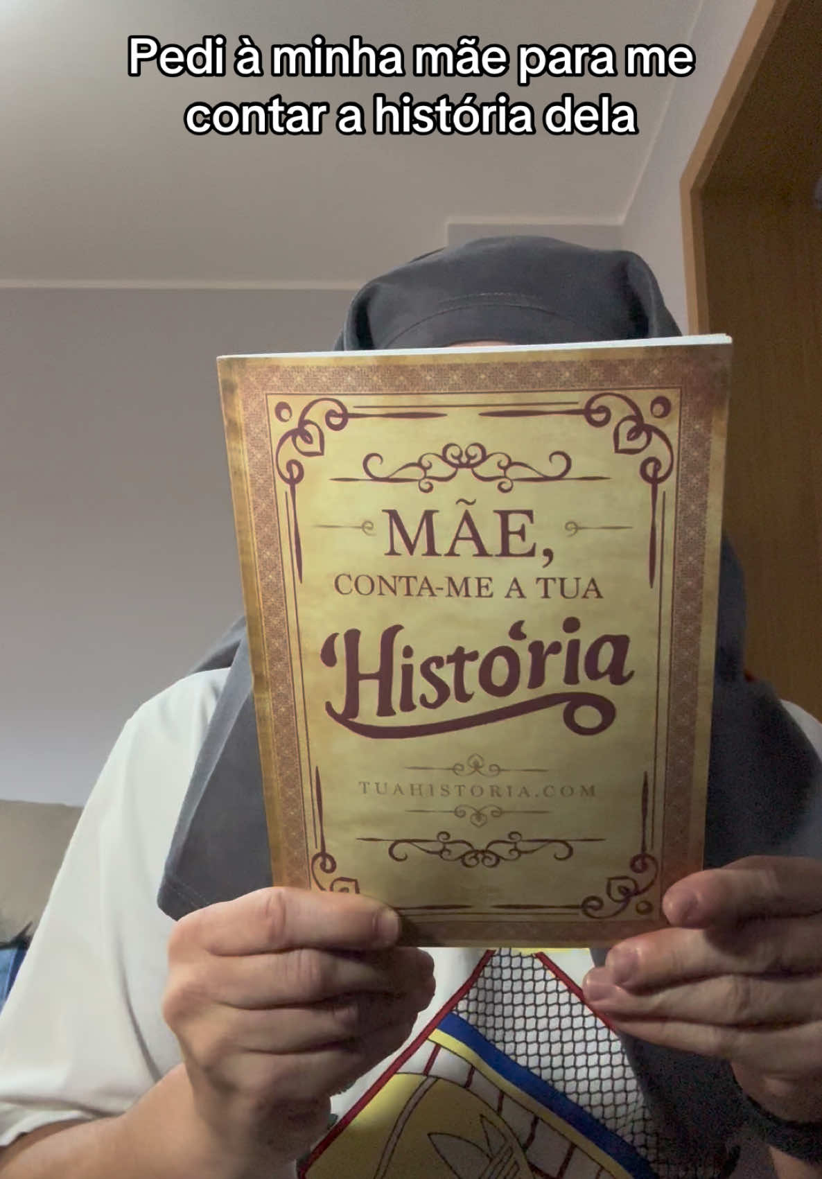 Mae, conta-me a tua história ! Link na bio 😂