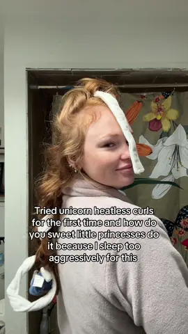 As you can see I gave up & used my robe tie. Honestly now that I can see the back its clear why one side came out better than the other #fyp #heatlesscurls #overnightcurls #redhead 