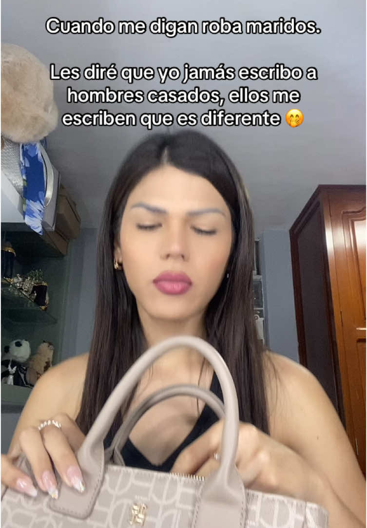 Controlen a sus maridos pues 😂