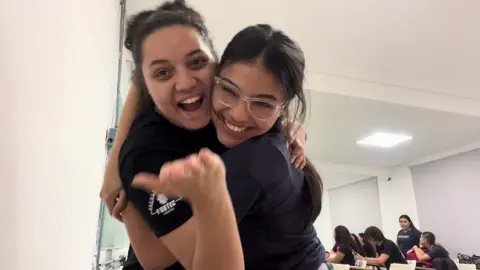 Para todo sempre!  @NEIDY ARTS  Fim do terceiro ano…❤️ #terceirao #parasempre 