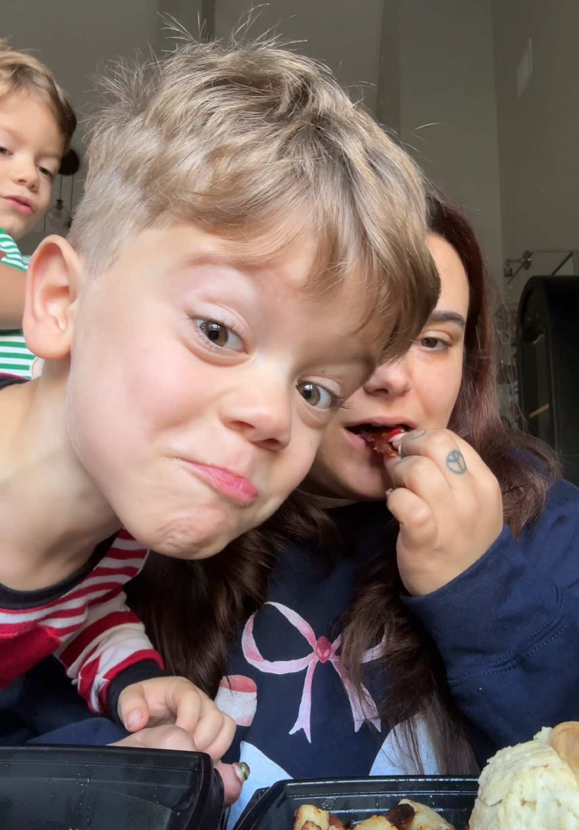 @LALA 🛸👽⚡️ with the cutest sweatshirt!! #mukbang #boymom 