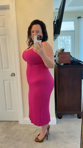 Heading out for brunch on a chilly, overcast fall morning and I was in the mood to wear a burst of color! Y’all know how in love I am with this dress, I have it in a variety of colors and love how versatile it is for dressing up or down. Today I paired it with a jean jacket and heels, but it goes equally well with a pair of boots and a coat. You can snag your own in my Amazon shop 😉 #CurvyFashion #fallfashion #curvy #podcast #LifestyleInfluencer #FashionInfluencer #momlife #SelfCare #FemaleEntrepreneur #StrongWomen