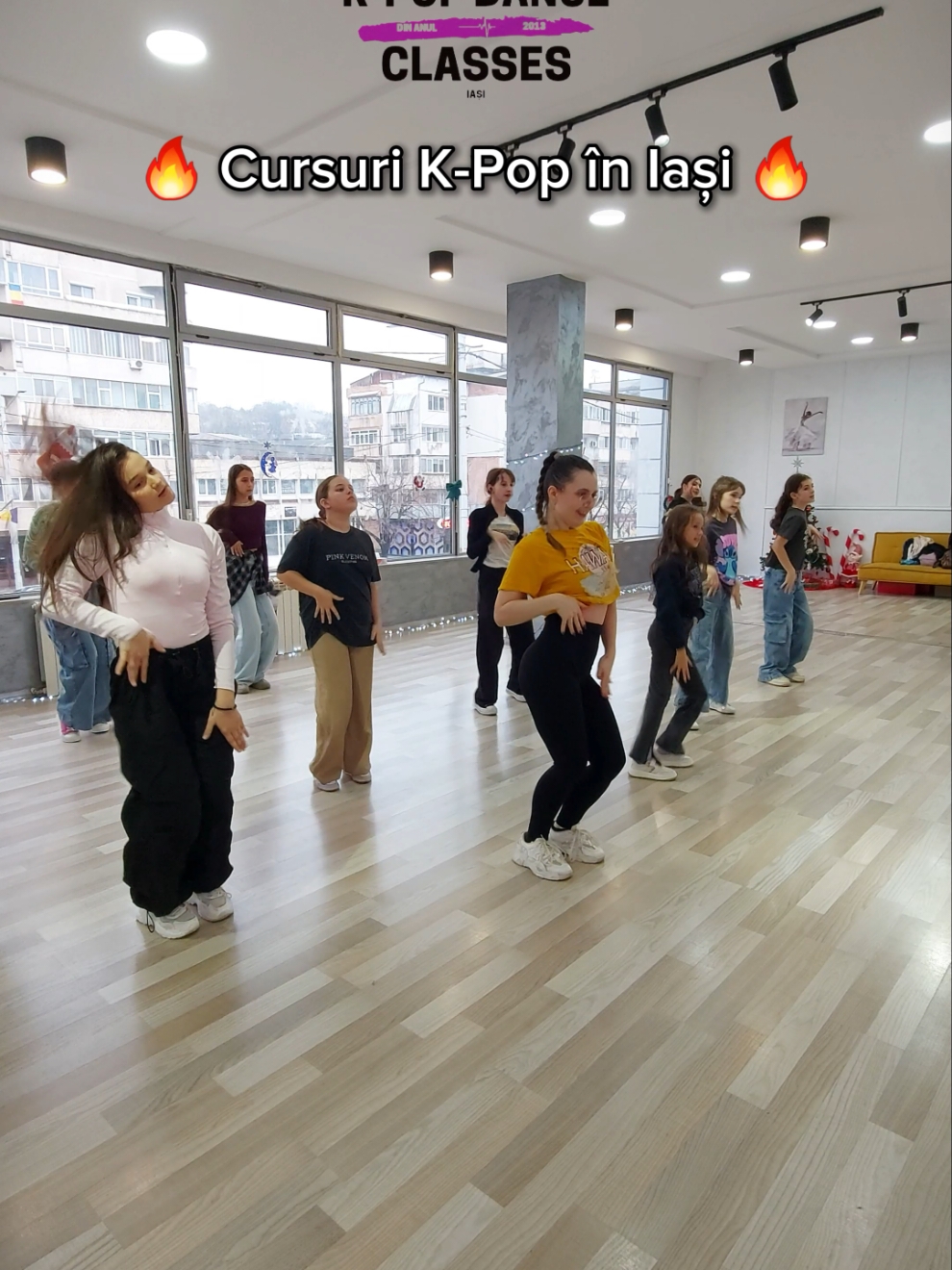 Dans K-Pop în Iași! 🌟 🔥 Drip – Babymonster 🔥  ☃️🎄 Short Version 🎄☃️ Instructor: Alina #kpop #iasi #romania #dance #kpopclass #kpopdance #kpopromania #kpopdancer #kpopdancecover #iasiromania #foryoupage #foryou #fyp #drip #babymonster #ahyeon #asa #chiquita #rora #rami #ruka #pharita #fyp #dance #workshop #dans #atelierdedans #cursuridedans #romania #iasi #kpopfyp #kpopclass #kpopdance #kpopdancecover #kpopchallenge #challenge #trending #4k