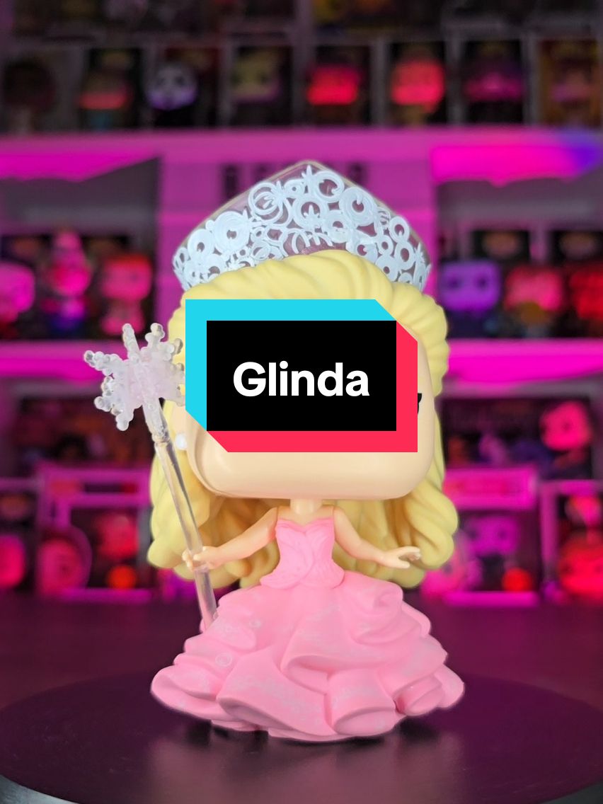 Glinda #1697  #wicked #glinda #arianagrande #ariana #funko #funkopop #popfunko #pop #popular #wand #collection #collect #1000 #1k #movies #musica #cinema #musik 