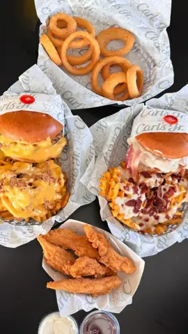Carl Jr franquicia una de las franquicias americanas mas grande de hamburguesa y de las mejores que hay en sevilla sin lugar a duda, lo recomiendo sobre todo para familias ya que encima tiene descuento, se encuentra en el way de dos hermanas y tieneis que ir  Colabo  #sevilla #carlsjr #comiendoconcele #doshermanas #hamburguesa #dondecomer 