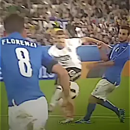 تدخلات مدافعـين 🔥☠️🦅 #فان_دايك🇳🇱👑💀ها_وليدي_تريد_تعبر🚷🔥 #غابريل🇨🇵🇧🇷🔥ها_وليدي_تريد_تعبر🚷🔥 #راموس🇪🇸🔥ها_وليدي_تريد_تعبر🚷🔥 #fyppppppppppppppppppppppp #fyppppppppppppppppppppppp #الدون_🇵🇹🔥cr7 #الارجنتيني_هو_بابا🇦🇷🥇 #مدافعين_كرة_قدم😏🔥 #تيم_اساطير_الدفاع_🔥👿 