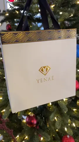 Behind every small business is a dream, and behind that dream are customers like YOU. Every purchase, like, encouraging words and feedback fuels our passion. Thank you for being part of our story! ✨ #shopsmallsaturday #jewelry #jewelryoftheday #versatile #everydayjewelry #africanfashion #african #ethiopia #eritrea #silverjewelry #silver #blackownedbusiness #african #inspired #culturally #curated #OutfitInspo #StyleInspo #OOTD #FashionInspo#LookOfTheD ay #FashionDaily #Fashionista #ChicOutfit #FashionAddict #CasualChic