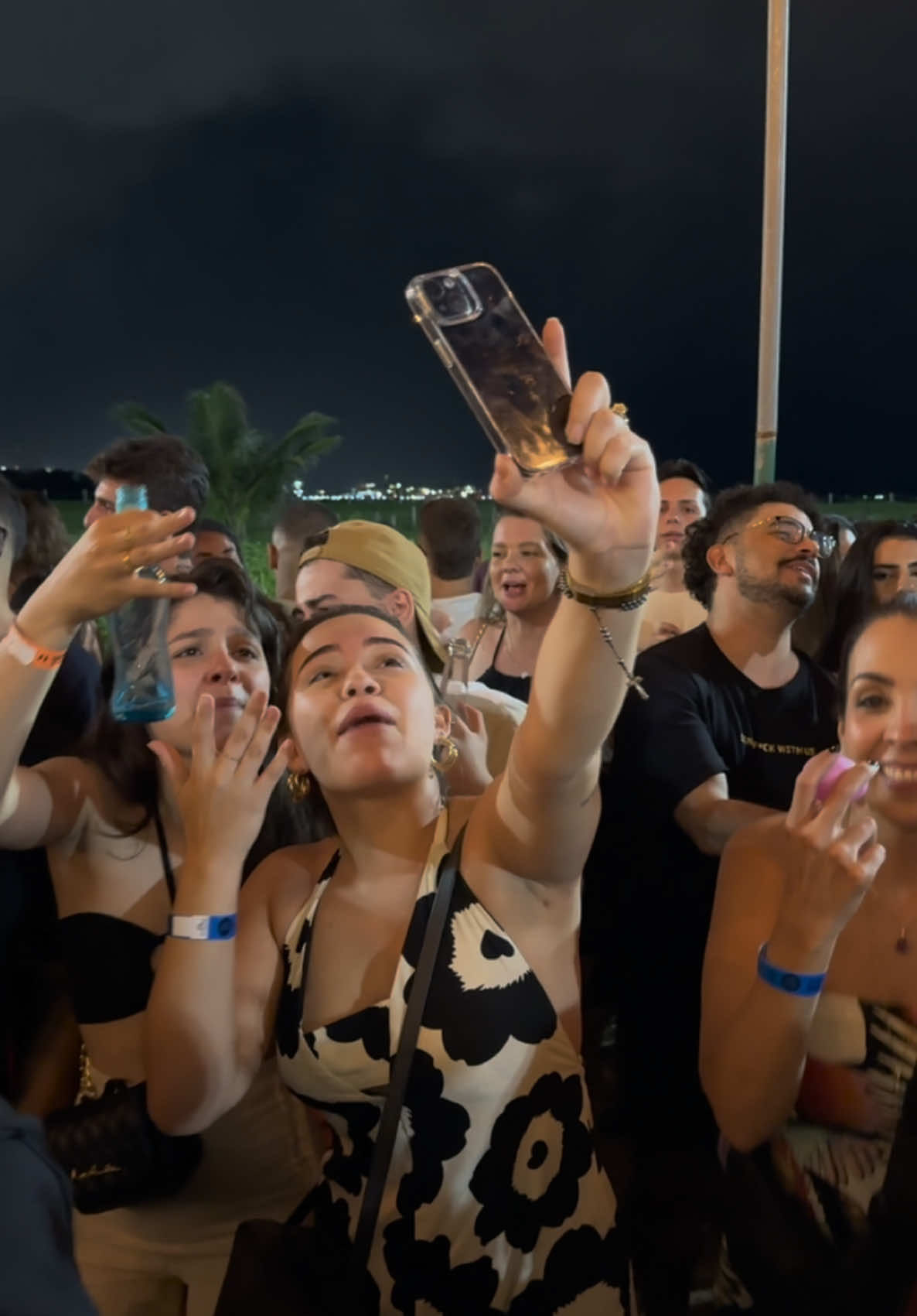 Se essa boca não beijasse tão bem … #Pixote #SambaJr  Domingo também é dia de pagode ?  Curte e comemta 📲