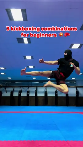 3 beginner kickboxing combinations 🥊💥. #kickboxing #tutorial #technique #advice #motivation 