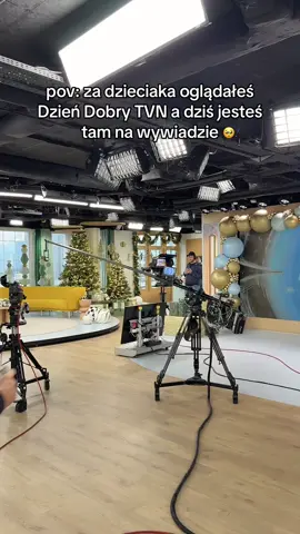 dziekuje Wam moje BESTIII ze razem z Wami moge spelniac marzenia 🥺❤️ kto z Was ogladal nas dzis na zywo w Dzien Dobry? 😍