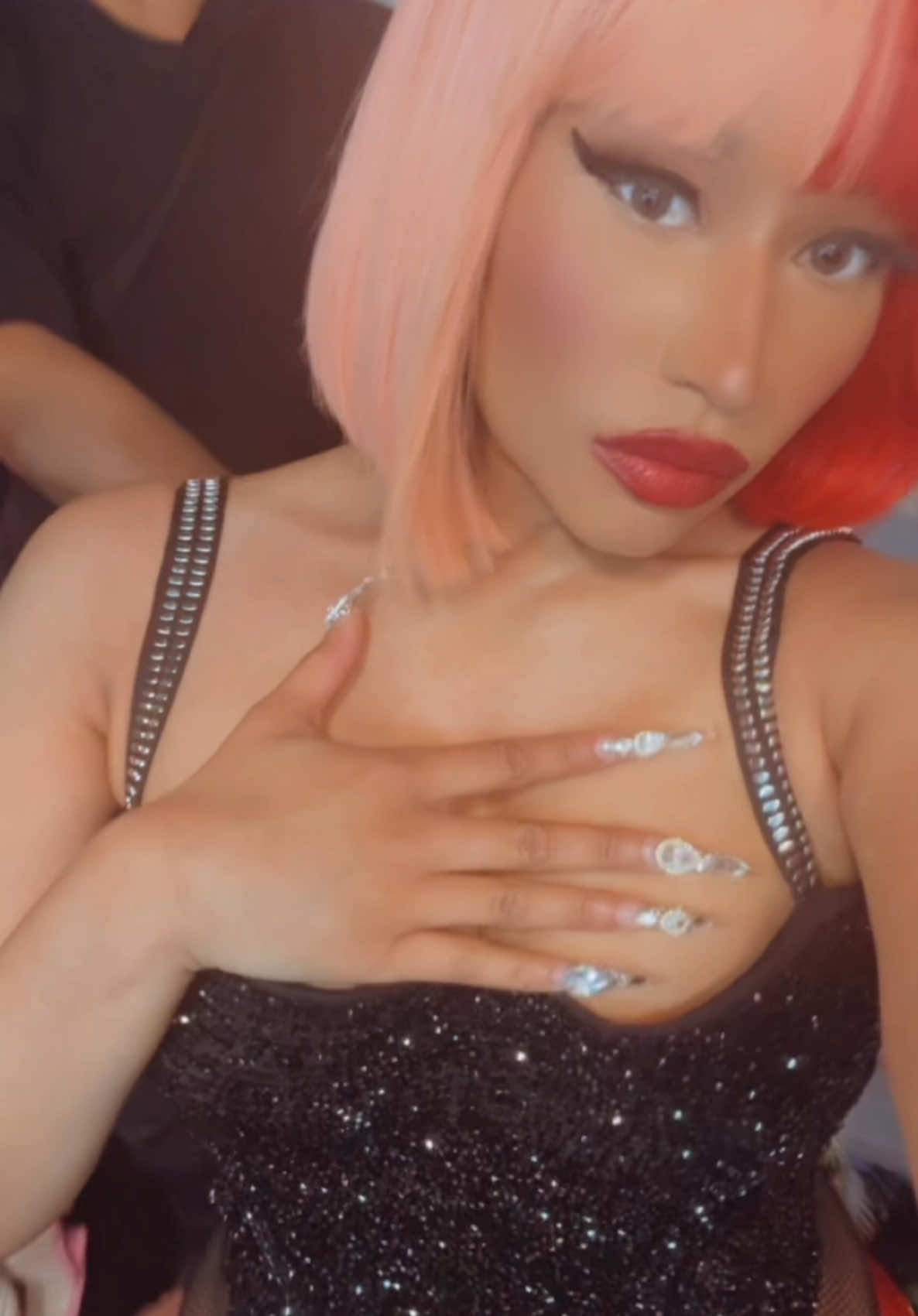 #arctictundra #JuiceWrld #nickiminaj #barbz #GagCity #ThePinkprint #PinkFriday2 @Pink Friday Nails 