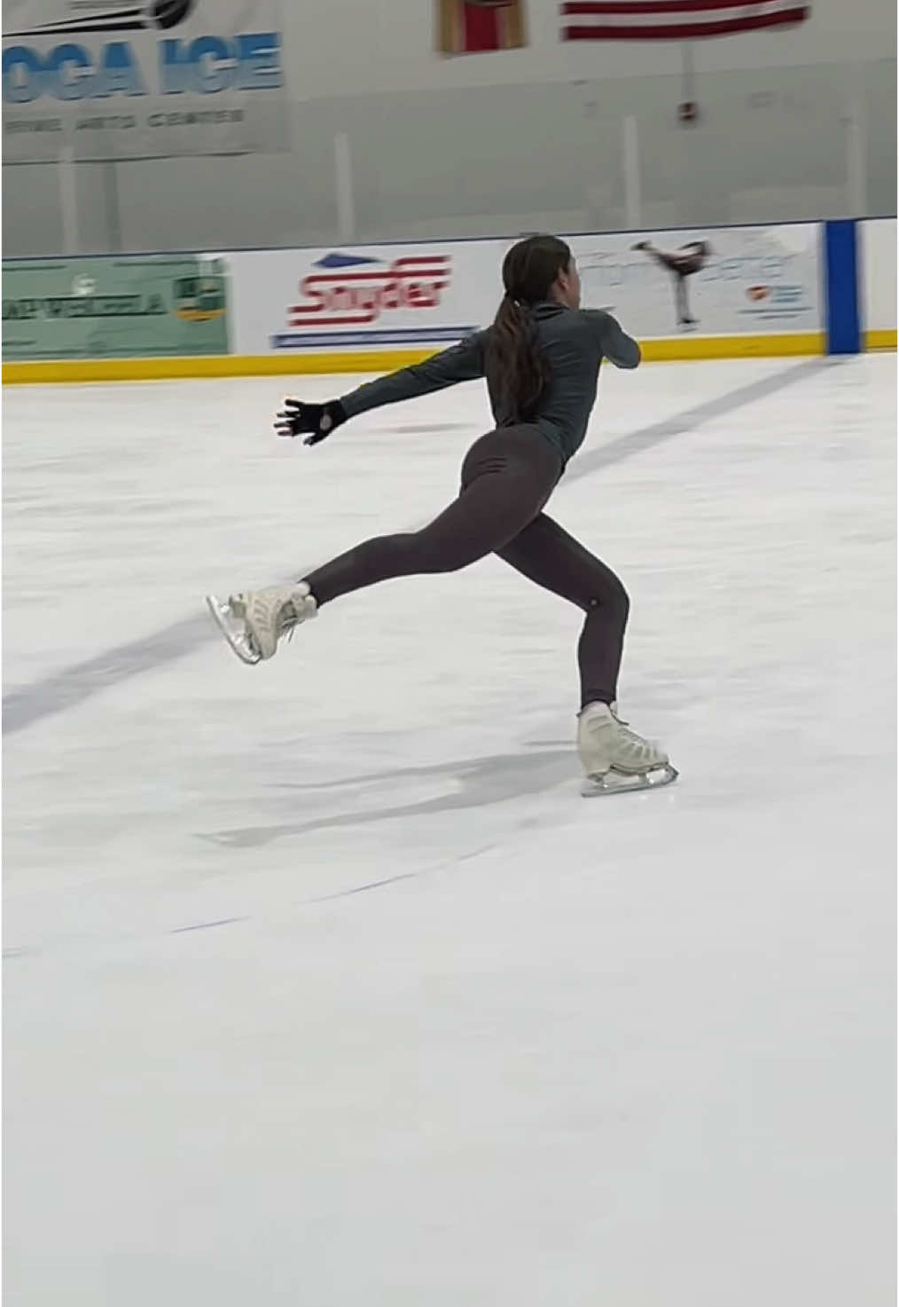 my short program footwork🩶 #figureskating #IceSkating #choreography #flexible #fyp #athlete #bocaraton #bocaice #figureskater #iceskatingtiktok #footwork 