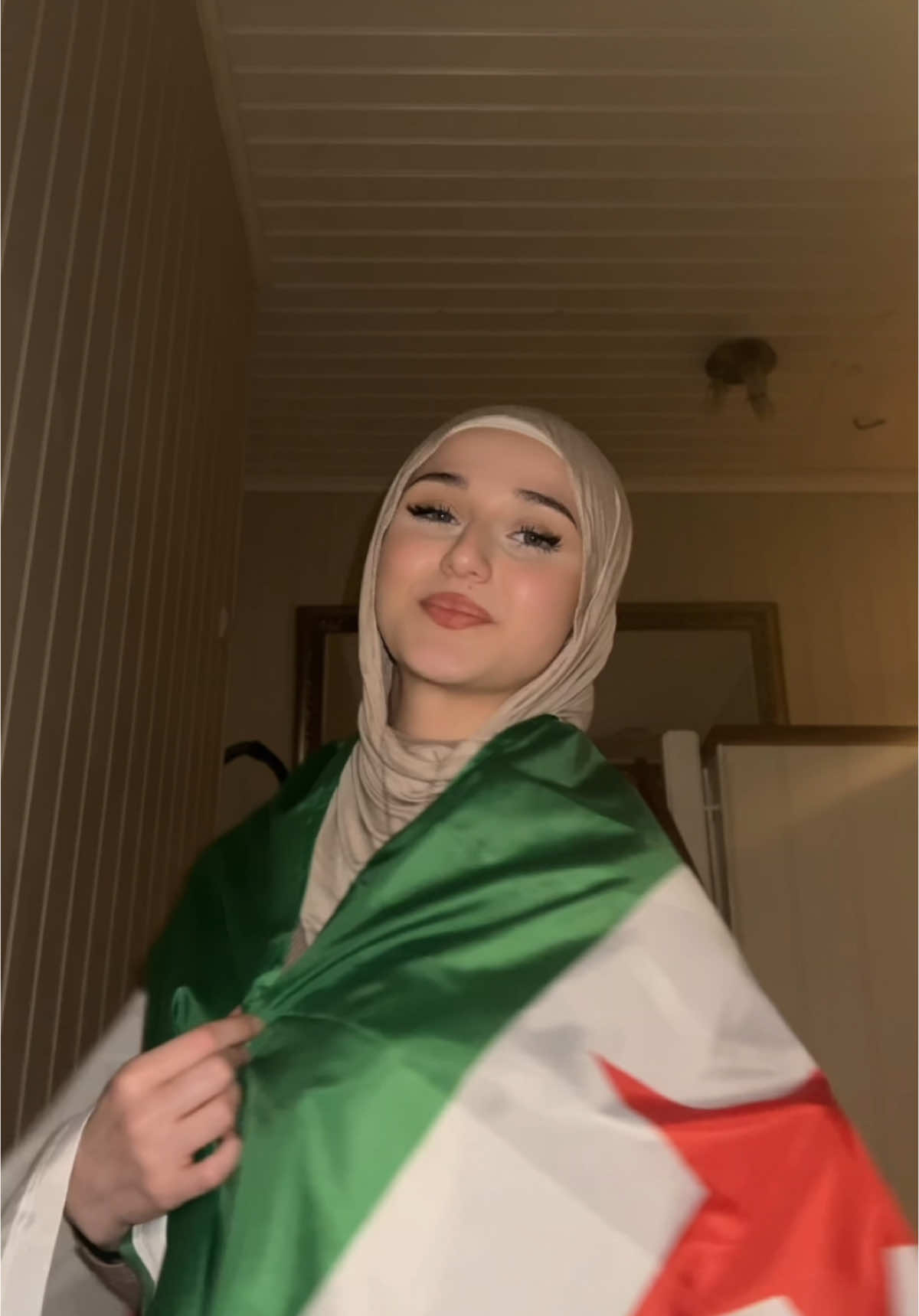 #ريم #reemdibo #CapCut #invertedfilter #سوريا #حلب #syria #fyp #foryou #viral #explore #فوريو #اكسبلور #الشعب_الصيني_ماله_حل😂😂 #fürdich #tranding #مالي_خلق_احط_هاشتاقات🧢 