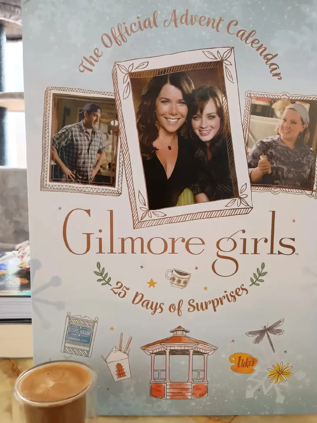 El 🗓️ de Adviento ya comenzó con las Gilmore Girls 🩷🎄🎁⭐🎅📖 ☕🌰🍪🤎🍂🍁🏵️🌨️🤍❄️⛄ #gilmoregirls #fyp #BookTok 