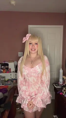 Can you tell its misa? #misaamane #deathnote #anime #cosplay #cute #pink #misapink #pinkmisa #misa #misamisa #deathnotecosplay 