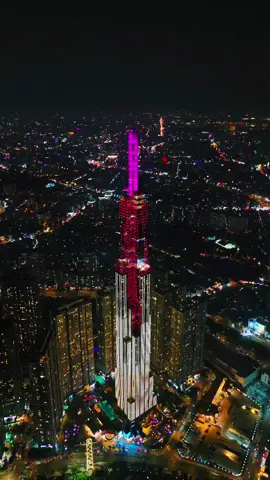 Landmark 81 về đêm... #xuhuong #flycam #saigon #landmark81 