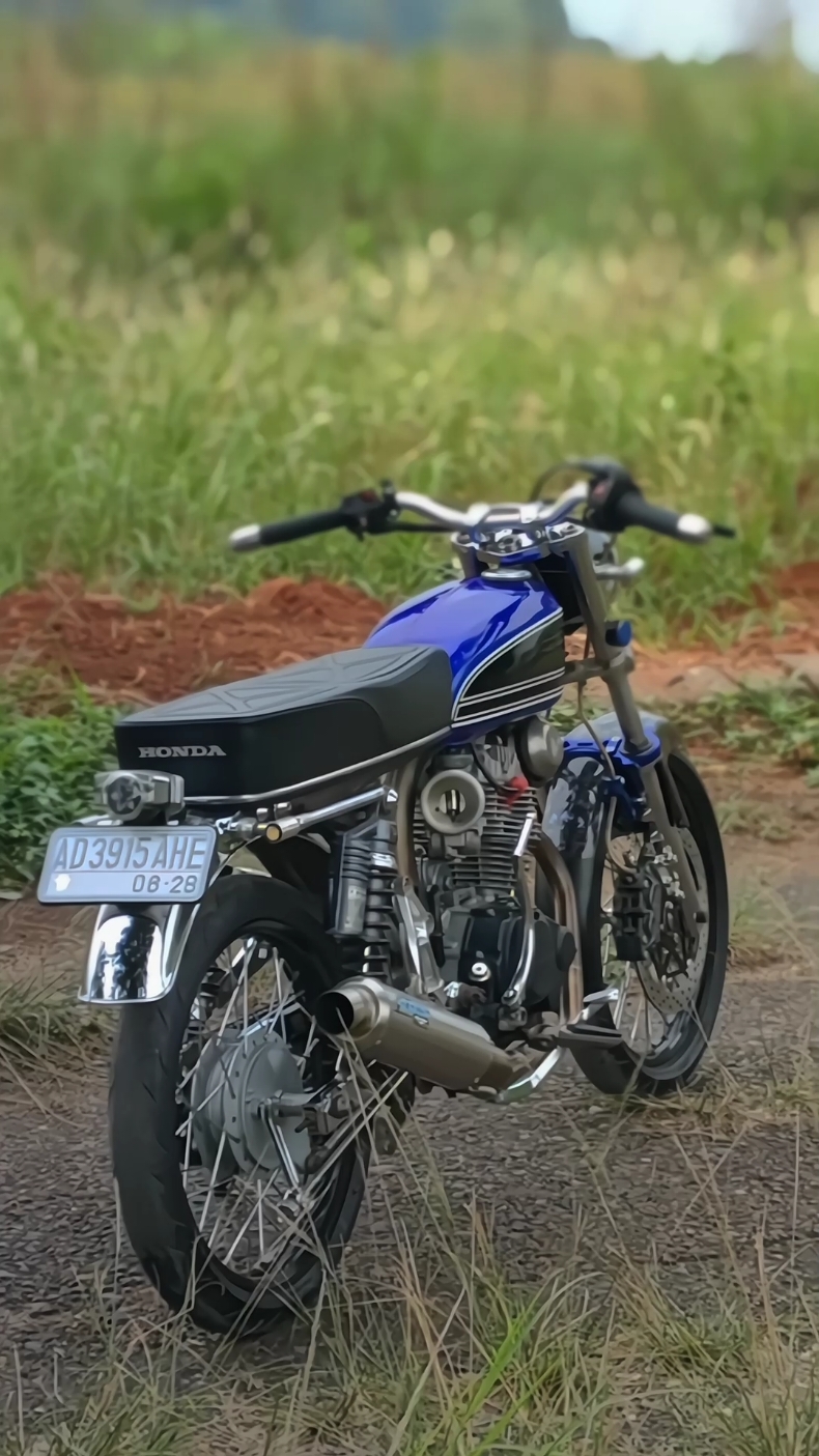 jarene sopo ngingu cb larang cah? #cb100 #cb125se #icikiwir #foryou #fyp 