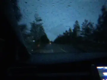 very calm atmosphere. #realaudio #lonely #fyp #real #webcore #foryou #digicam #dark #please #emptycore #cristal #rain 