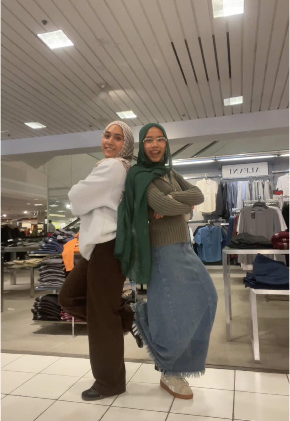 black friday fitchek rah #08 #fyp #fashionmf #fashion #hijabi #fitcheck #OOTD #hijabiinspo 