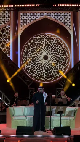 حفلة فنان الإمارات الأول ميحد حمد في خورفكان #عيد_الاتحاد #ميحد #ميحد_حمد_الفنان_الاماراتي_الاول #اكسبلور #الشعب_الصيني_ماله_حل😂😂 