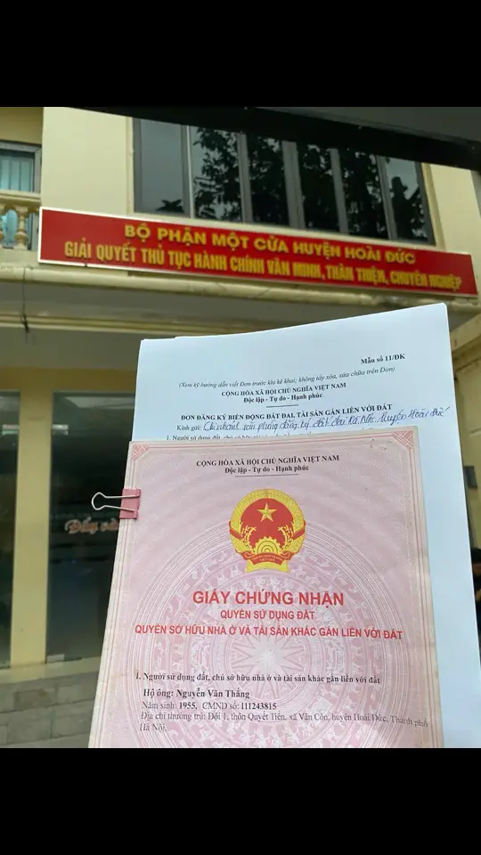 🌈 Đại diện khách thực hiện thủ tục sang tên do tặng cho tại Chi nhánh Văn phòng đăng ký đất đai Hà Nội huyện Hoài Đức ✍️ #LuậtHoàngNguyễn #Sangtênsổđỏ