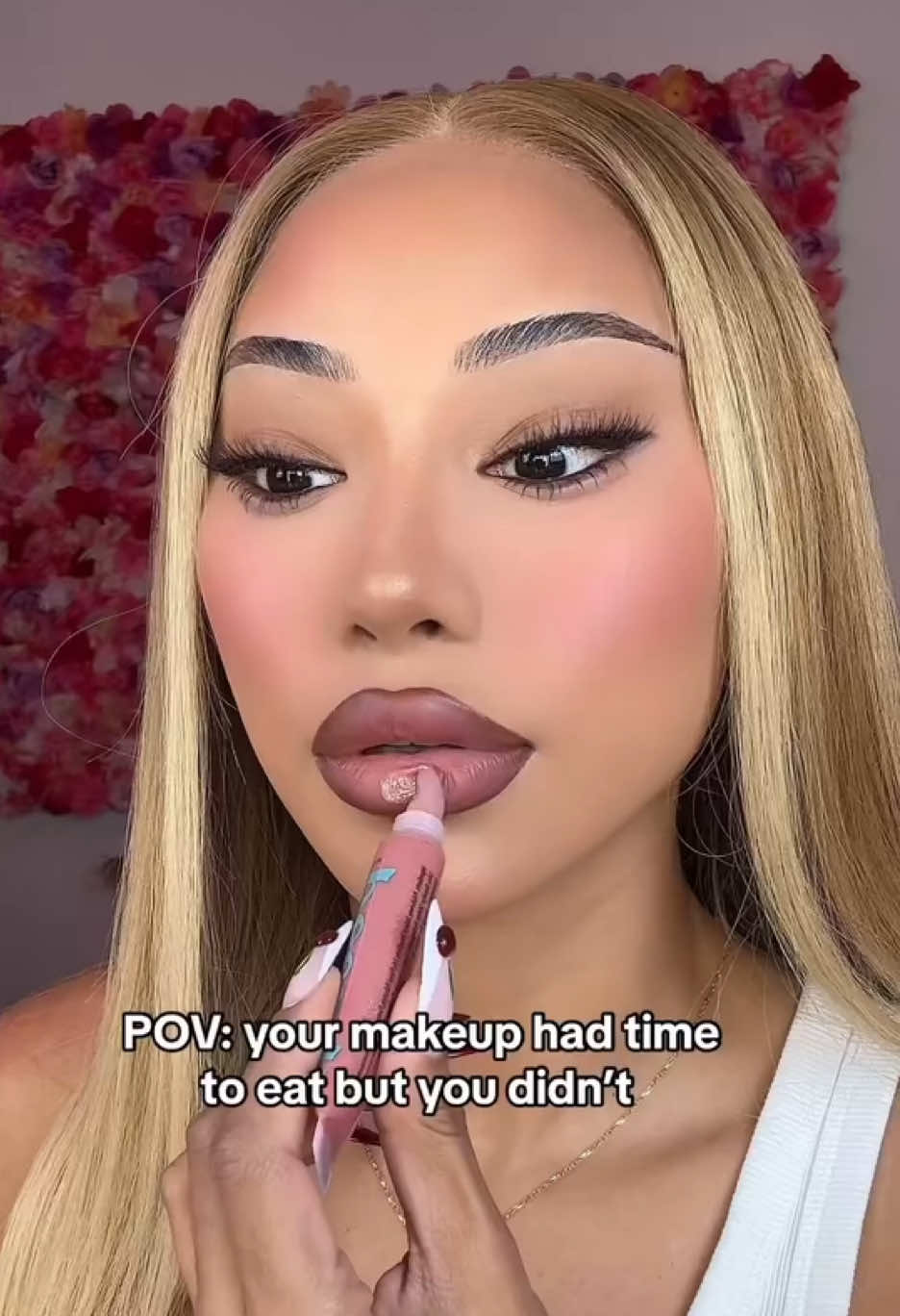 Who can relate?!🙋‍♀️😅 @thefashionfreakk #makeup 