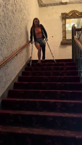 I cant believe I had to get down all these stairs 🥵 #crutches #crutching #cast #llc #longlegcast #legcast #blackcast #castgirl 🎥: @acid_mov 