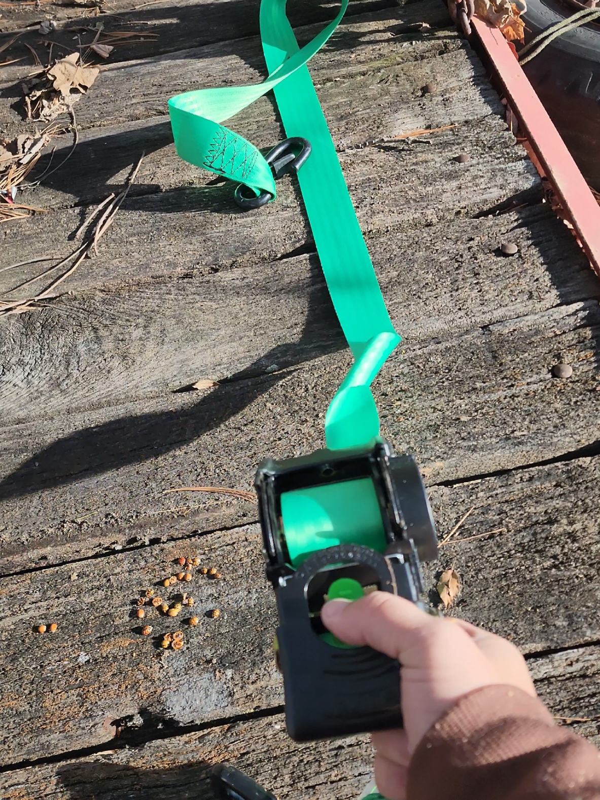 I absolutely love the @Rhino USA Retractable Ratchet Straps #ratchetstraps #rhinousa #retractableratchetstraps 