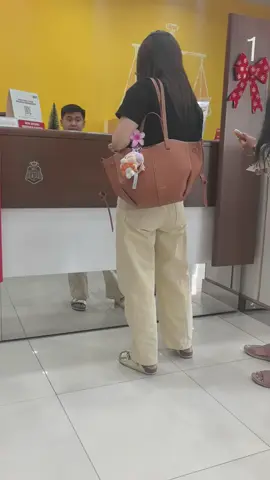 French Polene Large Capacity T#FrenchPolene #polene#polenebag#Poleneshoppingbag #polenebagreview 